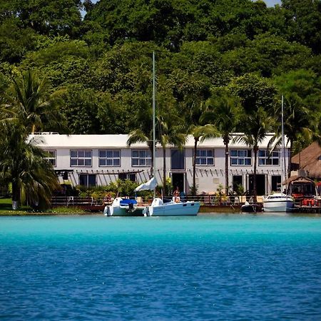 The Yak Lake House - Hostal Bacalar Ngoại thất bức ảnh