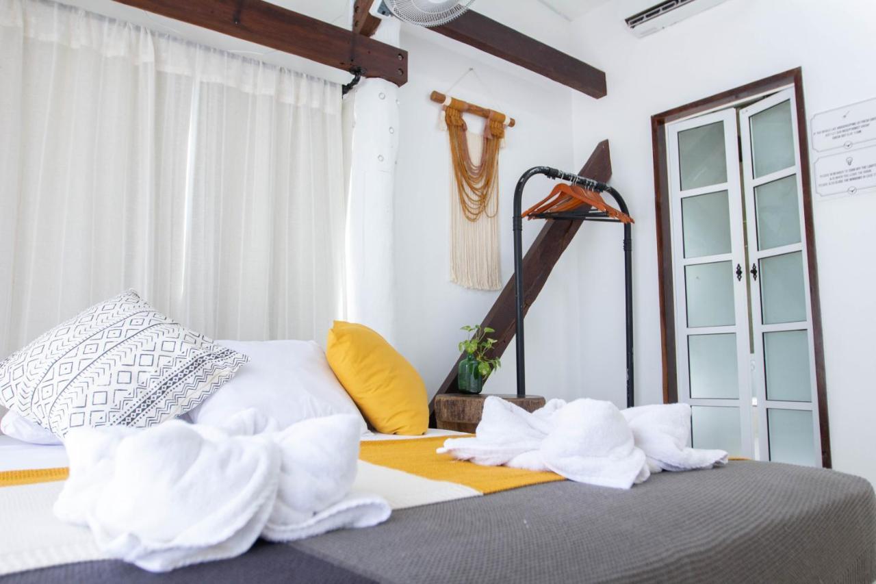 The Yak Lake House - Hostal Bacalar Ngoại thất bức ảnh