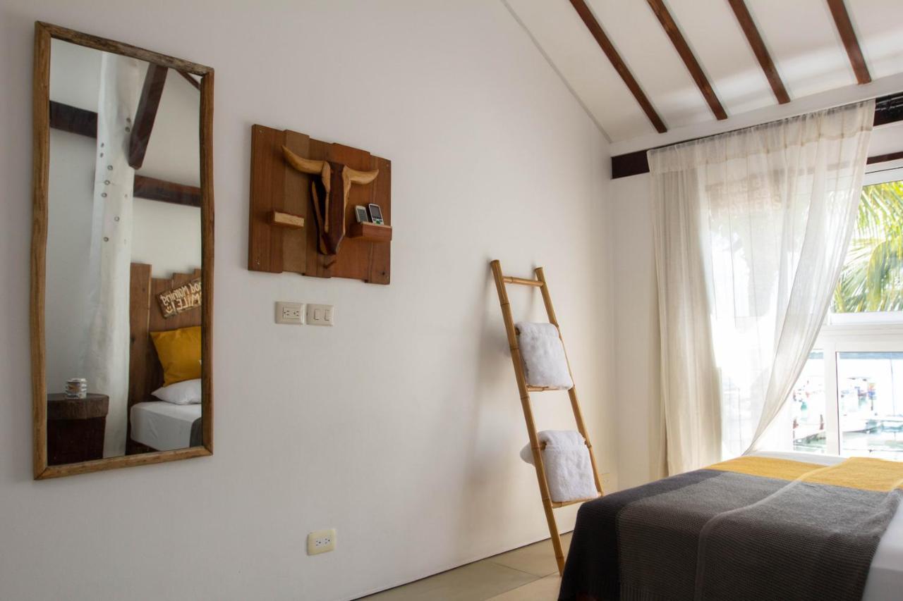 The Yak Lake House - Hostal Bacalar Ngoại thất bức ảnh